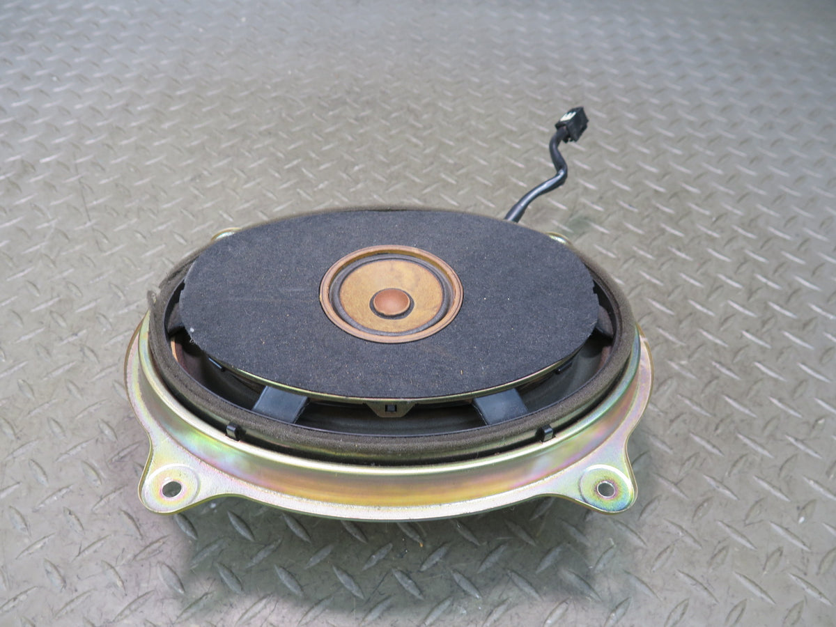 01-05 Lexus JCE10L IS300 Rear Deck Speaker 86160-53110 OEM
