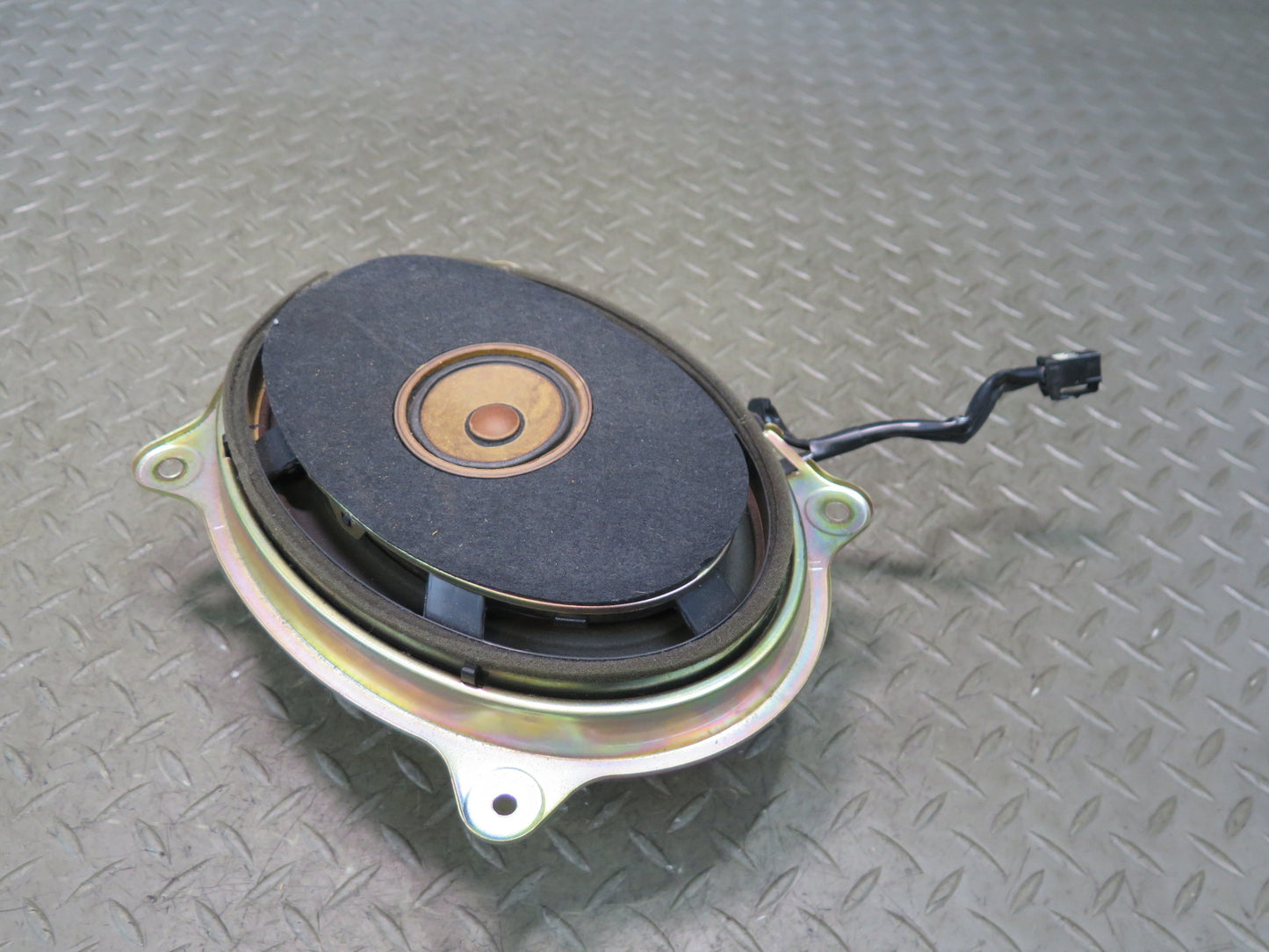 01-05 Lexus JCE10L IS300 Rear Deck Speaker 86160-53110 OEM