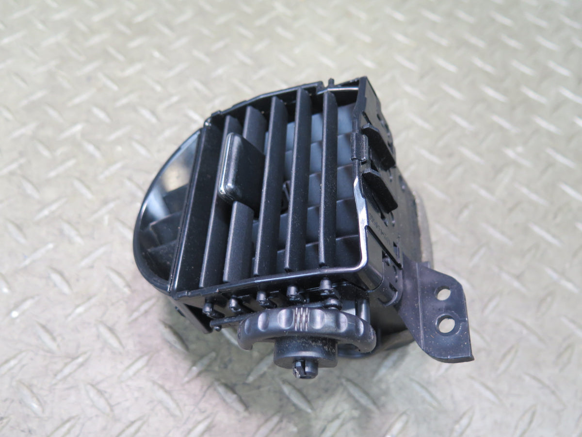 01-05 Lexus JCE10L IS300 Dash Front Left & Right A/C Air Vent Grille Set OEM