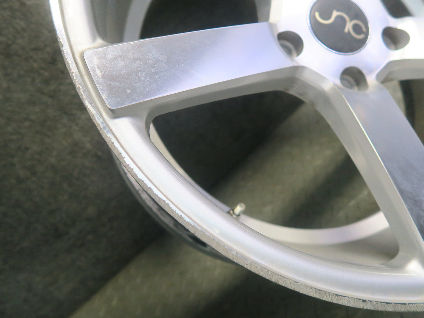 JNC JNC026 R18 18" Wheel Rim 18x9J ET32 5x120 Silver