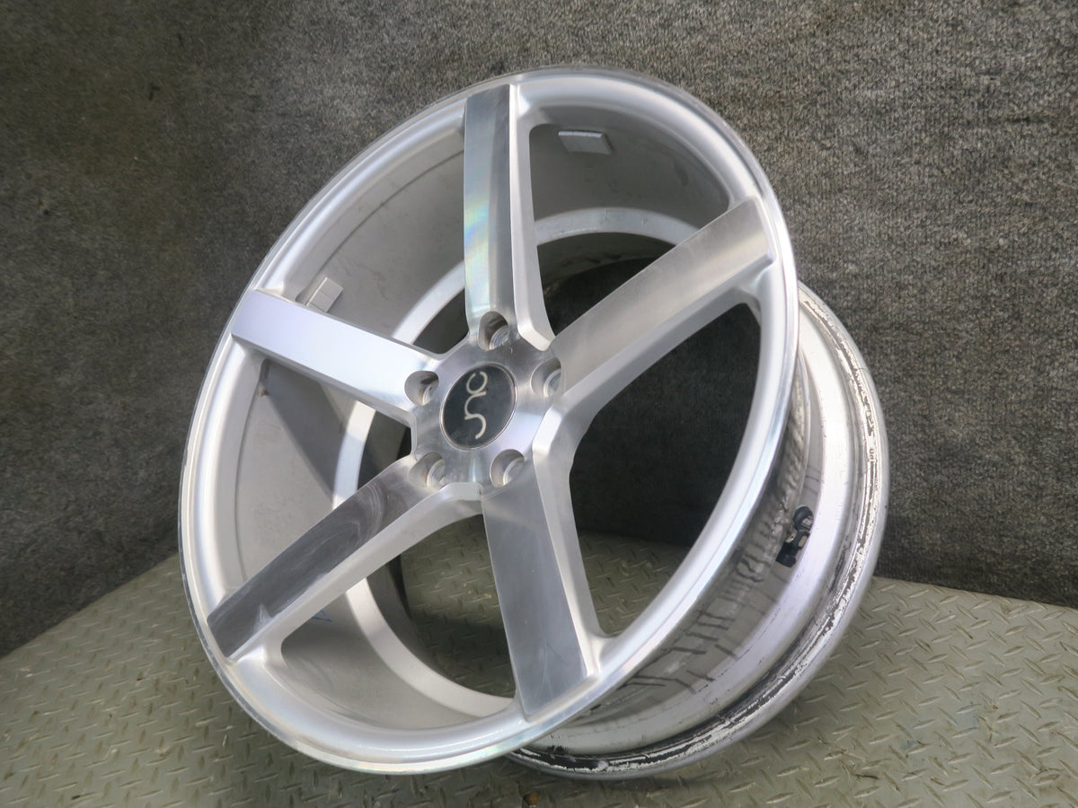 JNC JNC026 R18 18" Wheel Rim 18x9J ET32 5x120 Silver