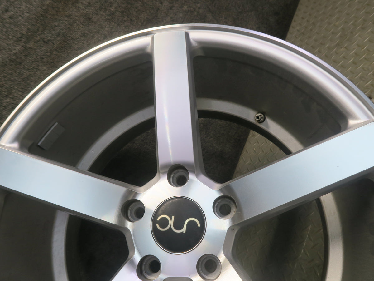 JNC JNC026 R18 18" Wheel Rim 18x9J ET32 5x120 Silver
