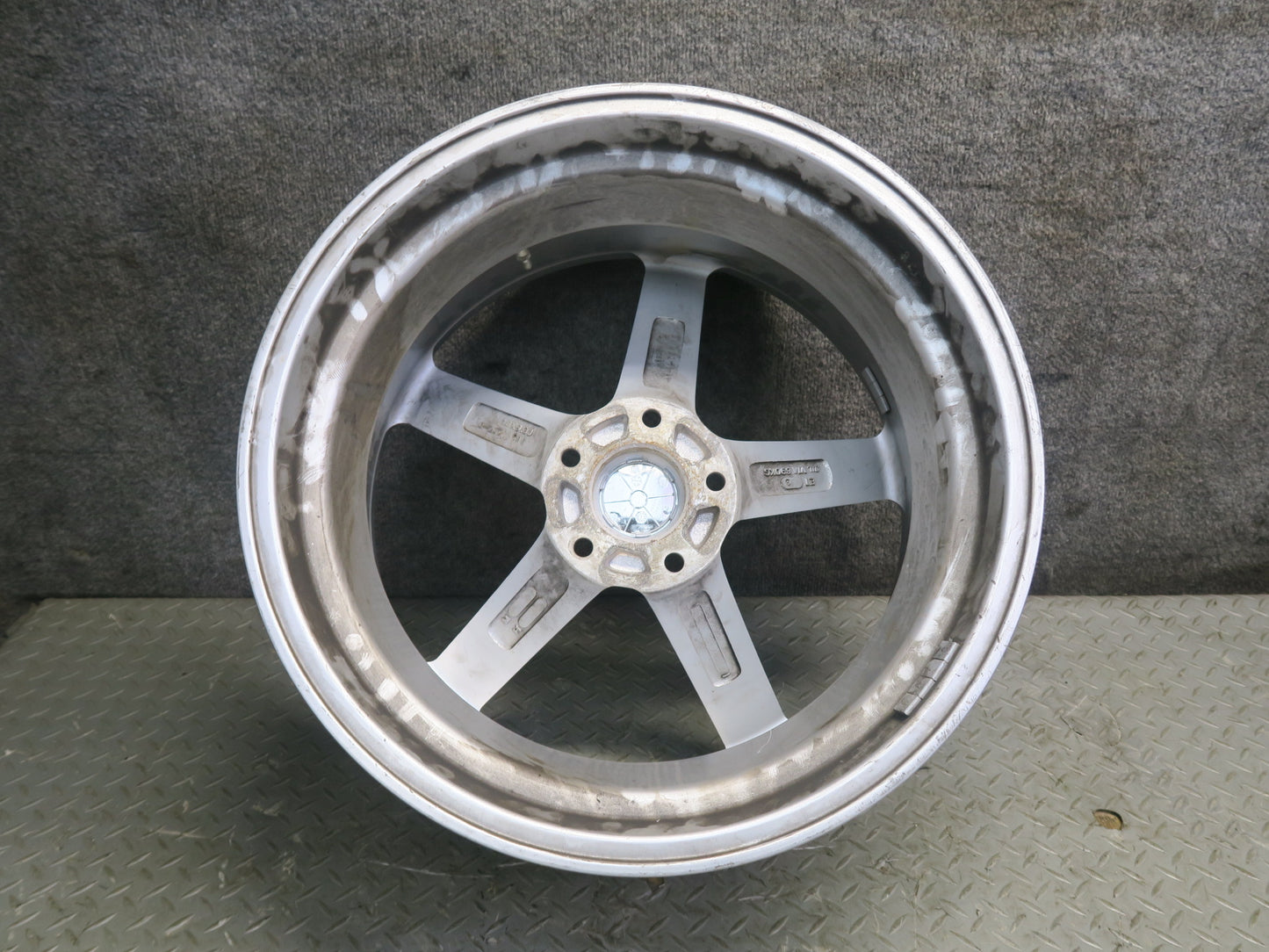 JNC JNC026 R18 18" Wheel Rim 18x9J ET32 5x120 Silver
