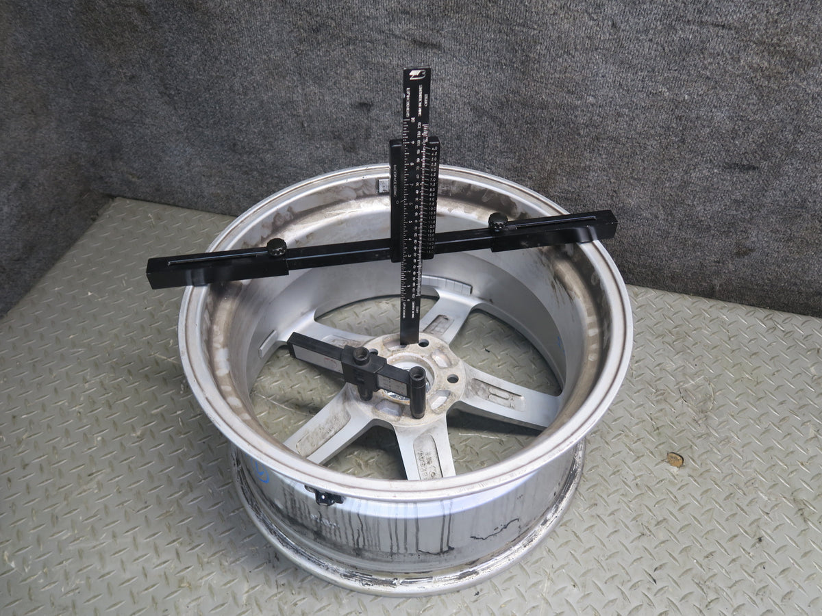 JNC JNC026 R18 18" Wheel Rim 18x9J ET32 5x120 Silver