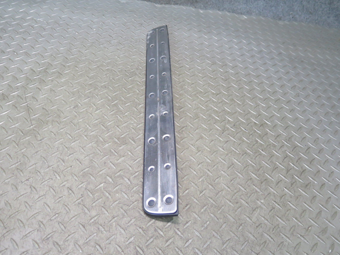 01-05 Lexus JCE10L IS300 Set of 4 Front & Rear Door Scuff Sill Plate Trim OEM