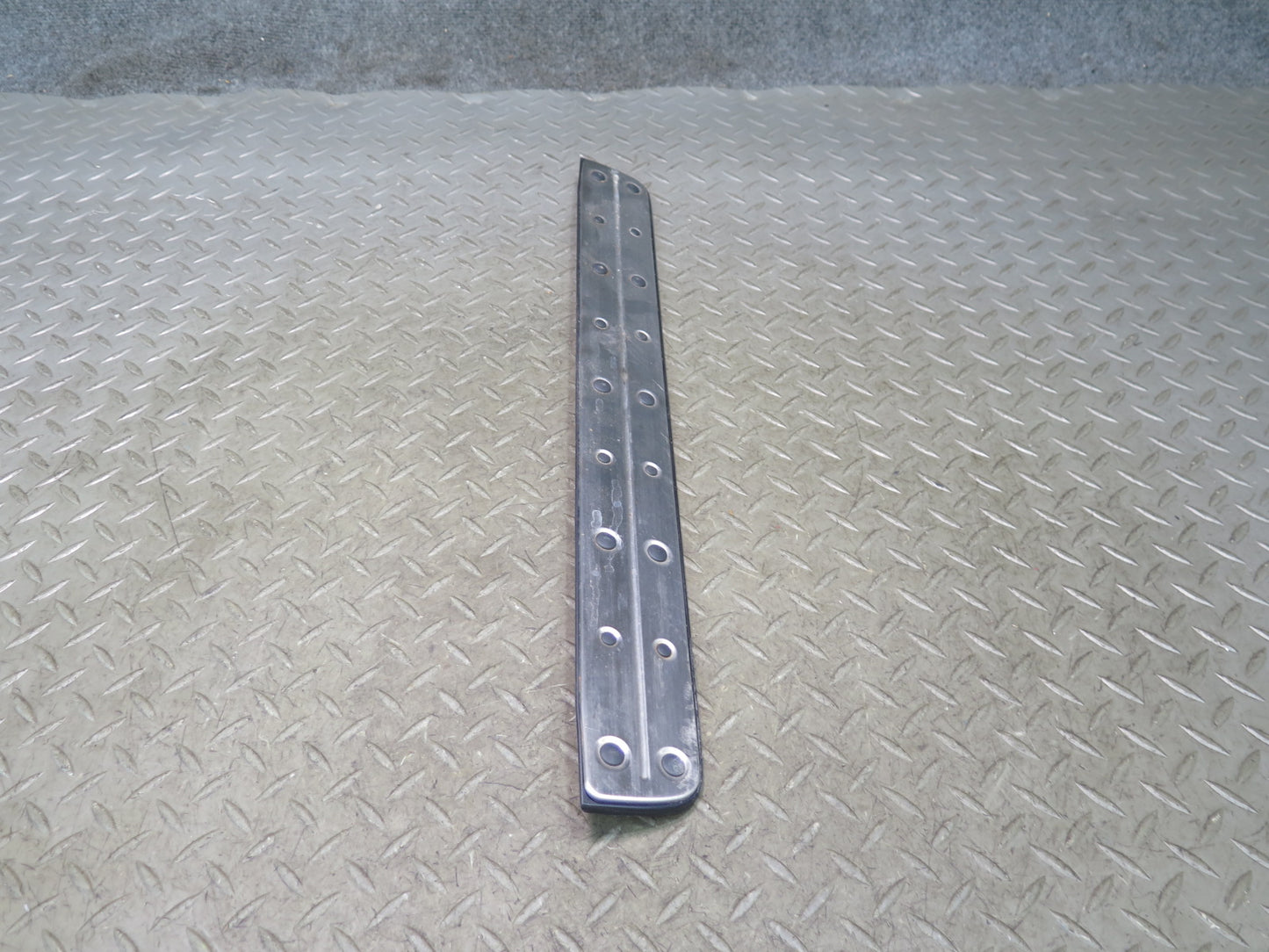 01-05 Lexus JCE10L IS300 Set of 4 Front & Rear Door Scuff Sill Plate Trim OEM