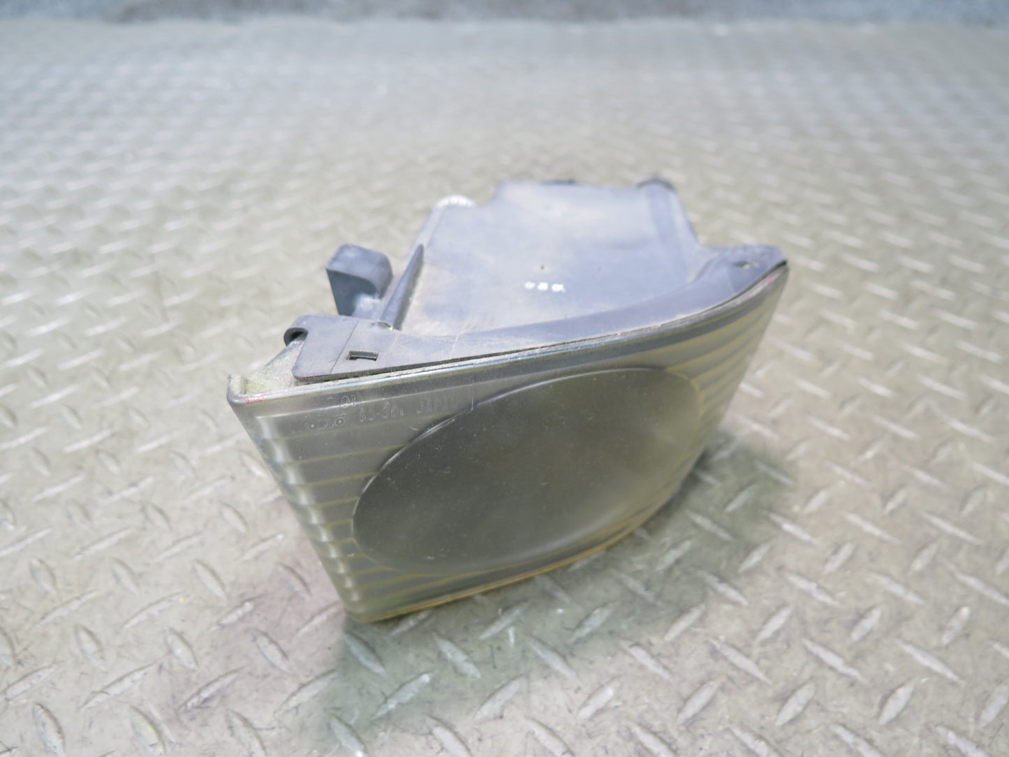04-05 Lexus IS300 JCE10L Sedan Set of 2 Front Left & Right Fog Light Lamp OEM