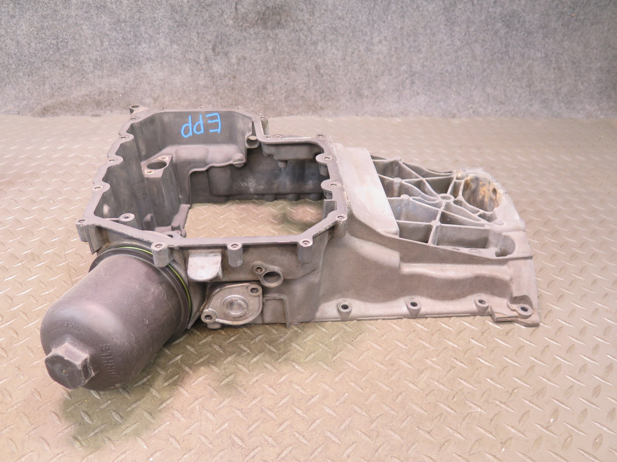 2014-2016 Porsche Panamera 970 3.0L Cwda Engine Upper Oil Pan w Filter Housing