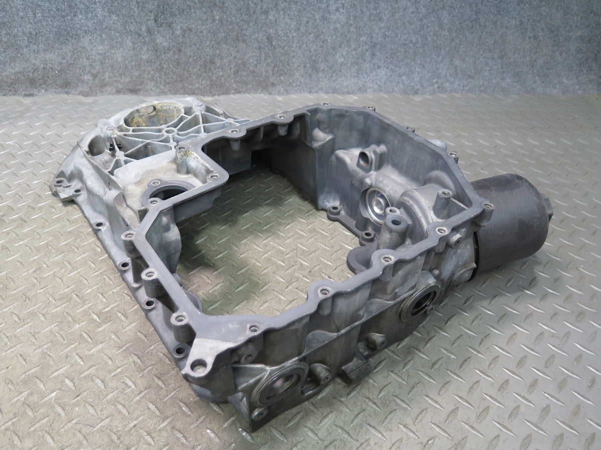 2014-2016 Porsche Panamera 970 3.0L Cwda Engine Upper Oil Pan w Filter Housing