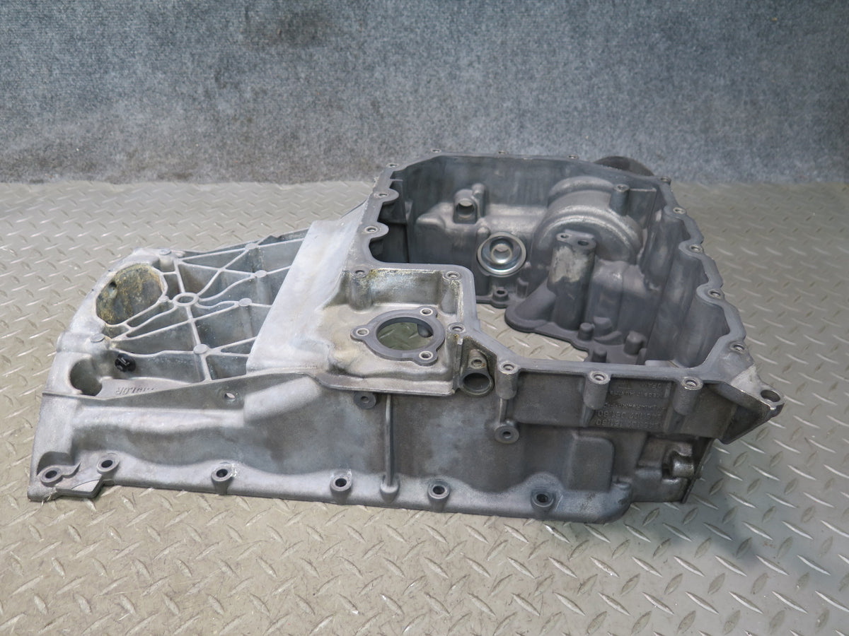 2014-2016 Porsche Panamera 970 3.0L Cwda Engine Upper Oil Pan w Filter Housing