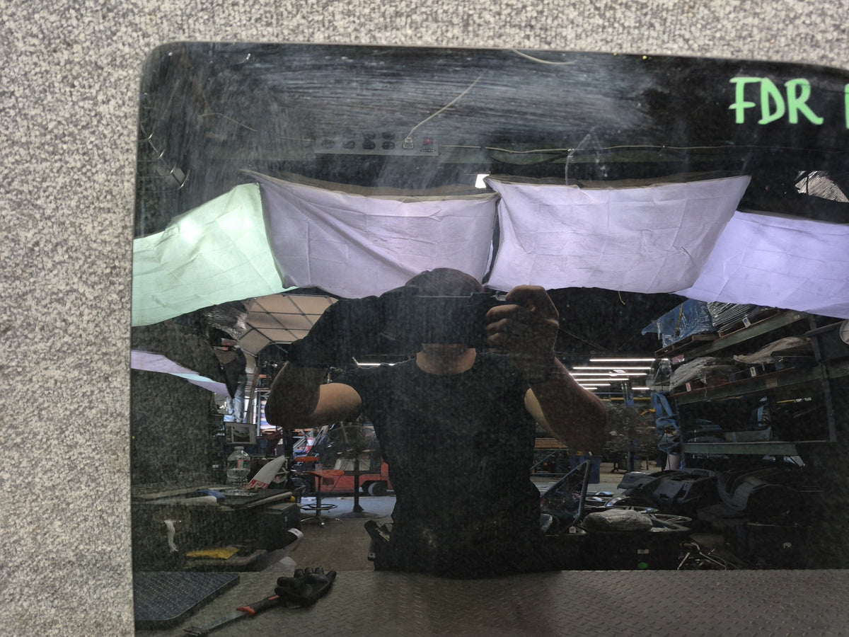 02-08 Dodge RAM 1500 DR Crew CAB Rear Left Door Glass Window OEM