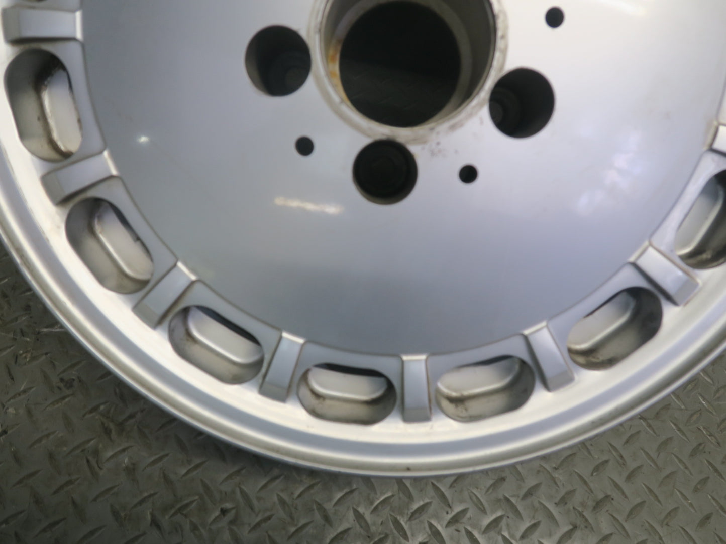 86-91 Mercedes W126 560SEL Factory R15 15" Alloy Wheel Rim 15x7J ET25 Silver OEM