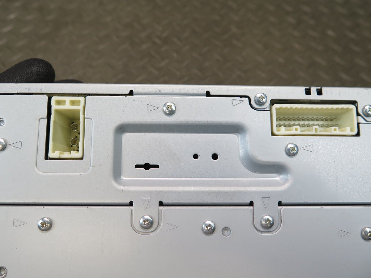 10-12 Lexus UVF46L LS600h Mark Levinsion Radio CD Player Receiver OEM