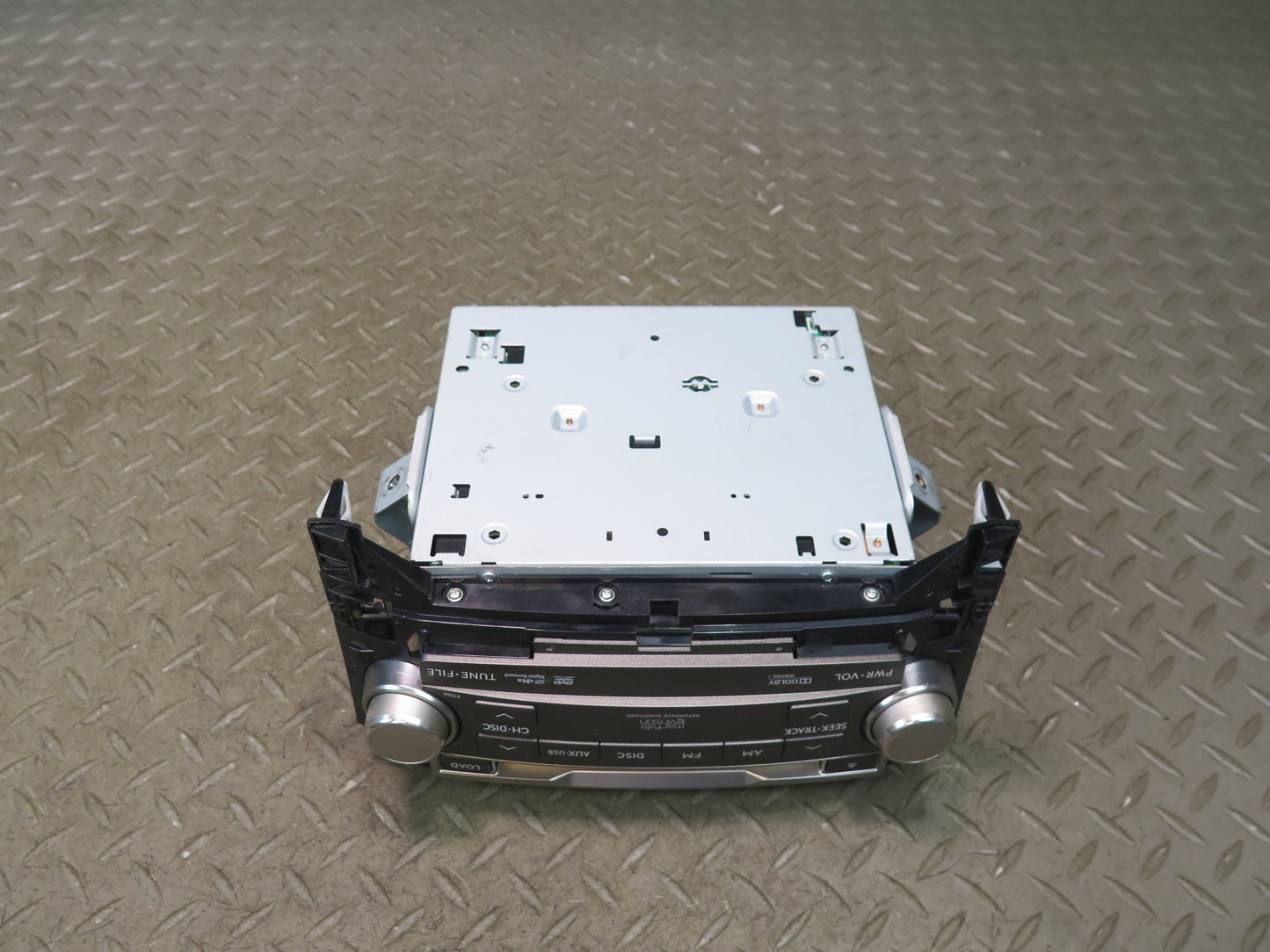 10-12 Lexus UVF46L LS600h Mark Levinsion Radio CD Player Receiver OEM