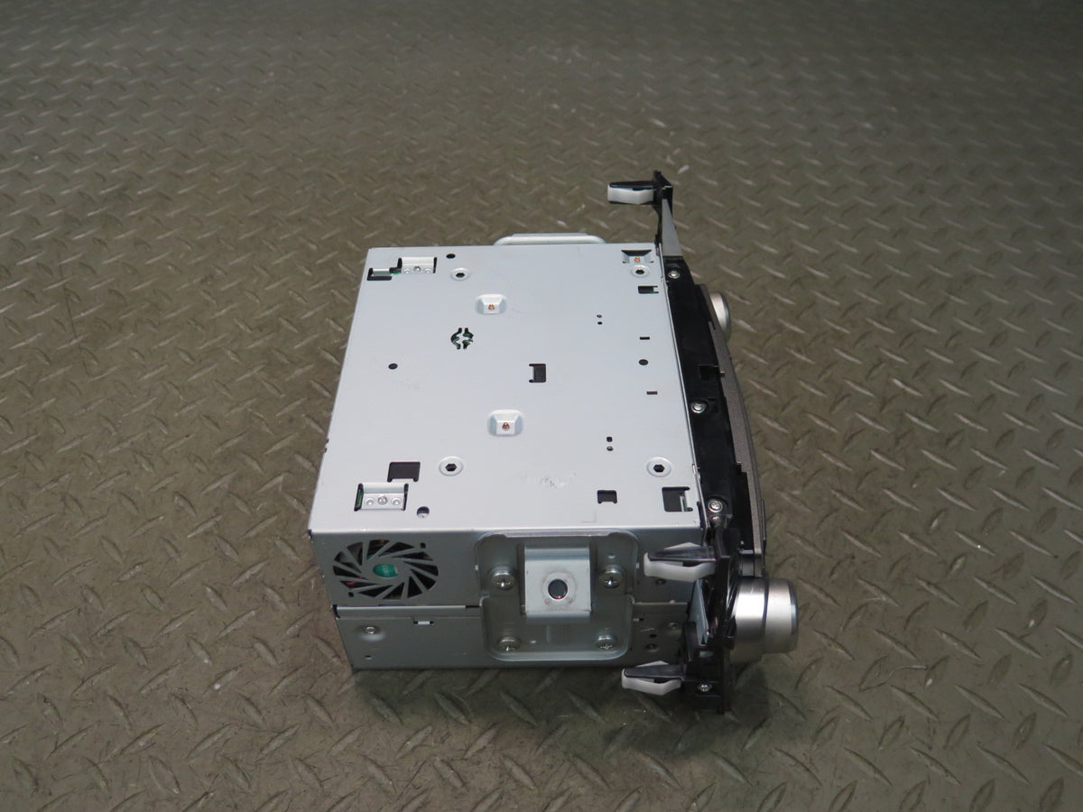 10-12 Lexus UVF46L LS600h Mark Levinsion Radio CD Player Receiver OEM