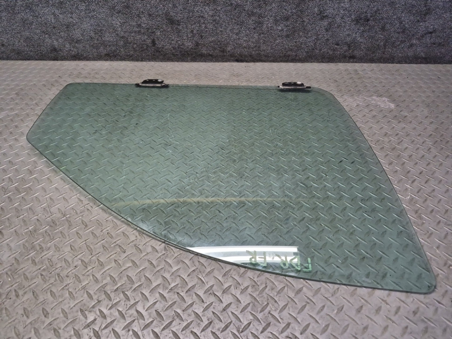02-08 Dodge RAM 1500 DR Crew CAB Front Right Door Glass Window OEM