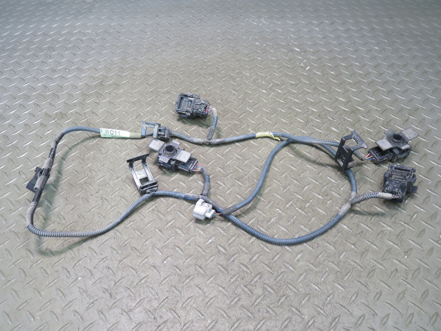 2010 Lexus UVF46L LS600h Rear Bumper Parking Distance Sensor Wiring Set OEM
