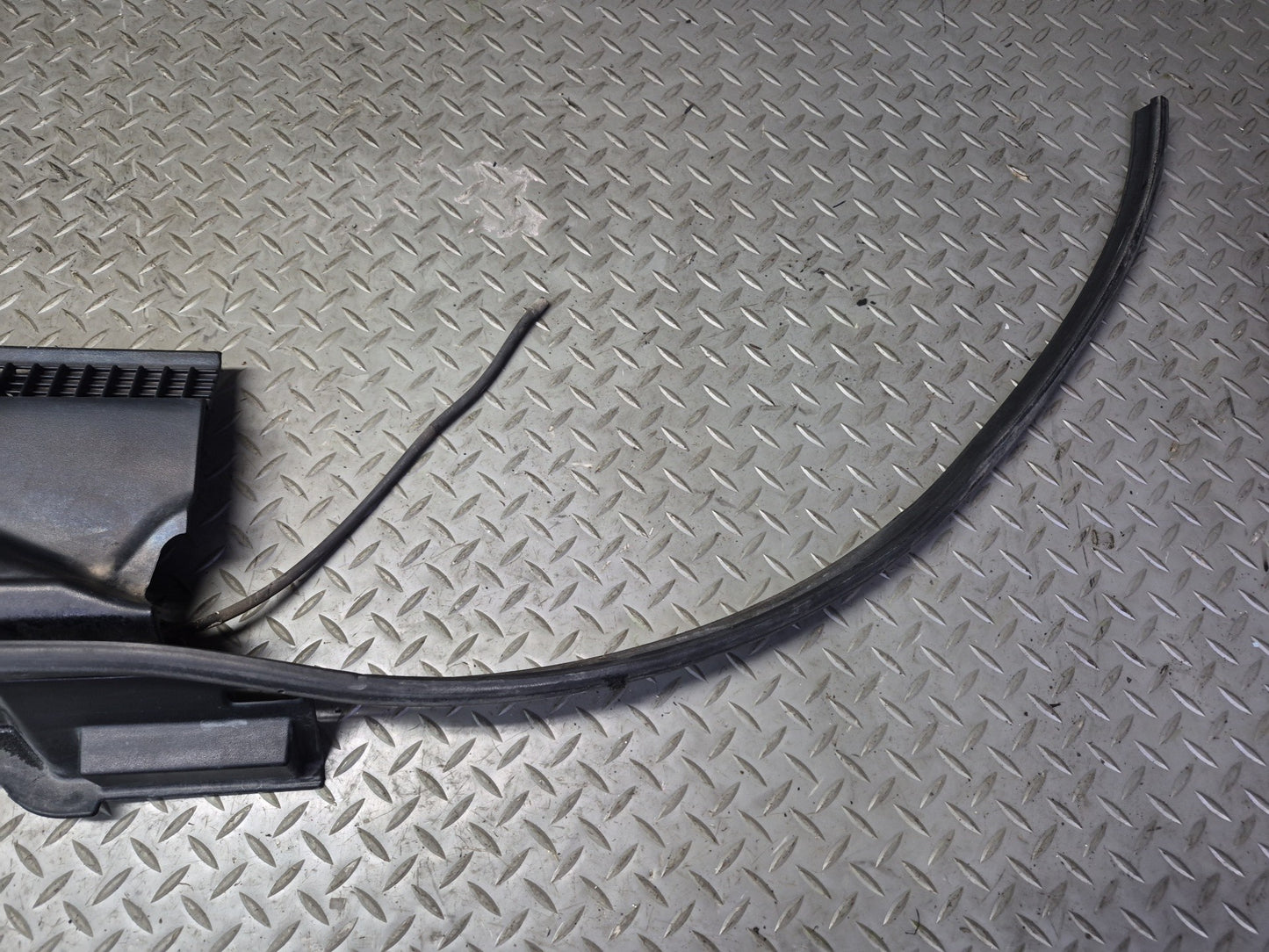 02-08 Dodge RAM 1500 DR Set of 2 Front Windshield Wiper Vent Cowl Trim Panel OEM