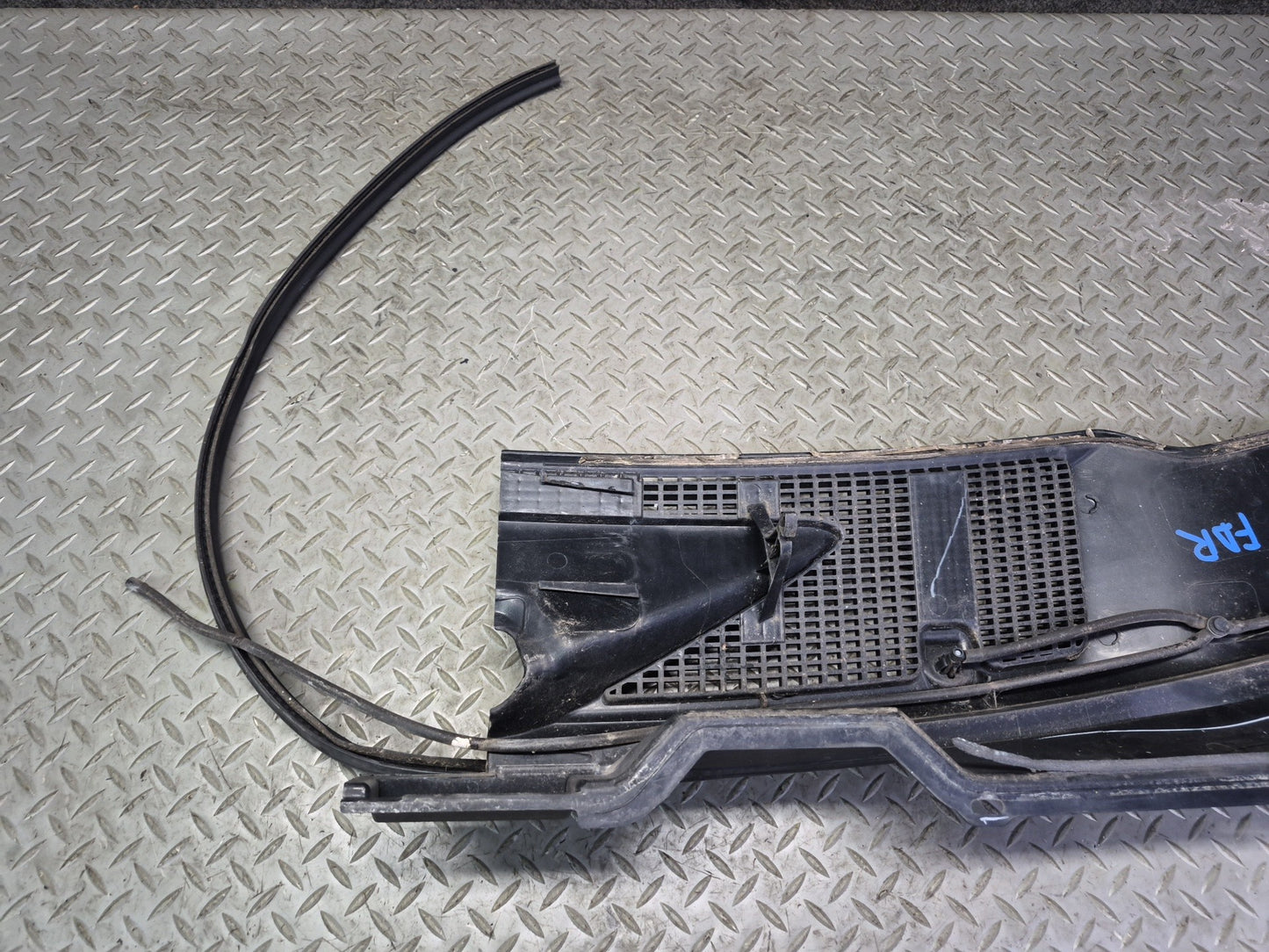 02-08 Dodge RAM 1500 DR Set of 2 Front Windshield Wiper Vent Cowl Trim Panel OEM