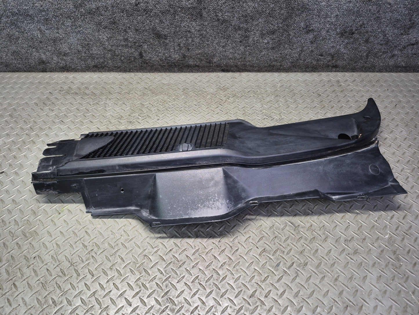 02-08 Dodge RAM 1500 DR Set of 2 Front Windshield Wiper Vent Cowl Trim Panel OEM