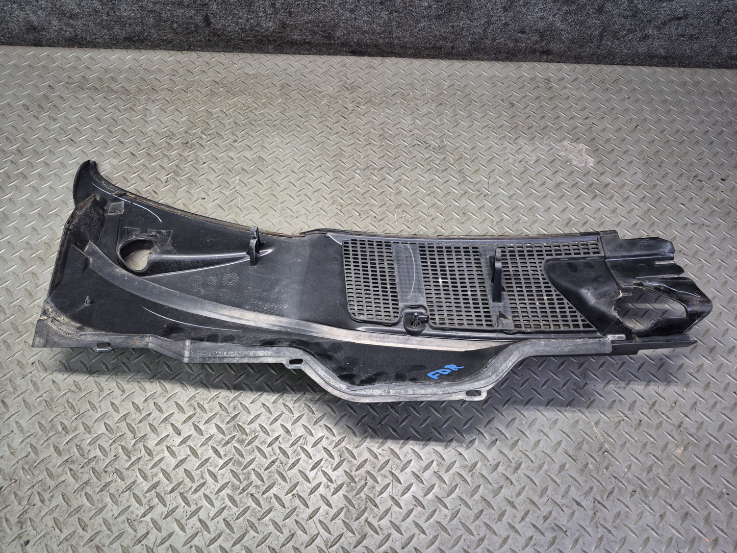 02-08 Dodge RAM 1500 DR Set of 2 Front Windshield Wiper Vent Cowl Trim Panel OEM