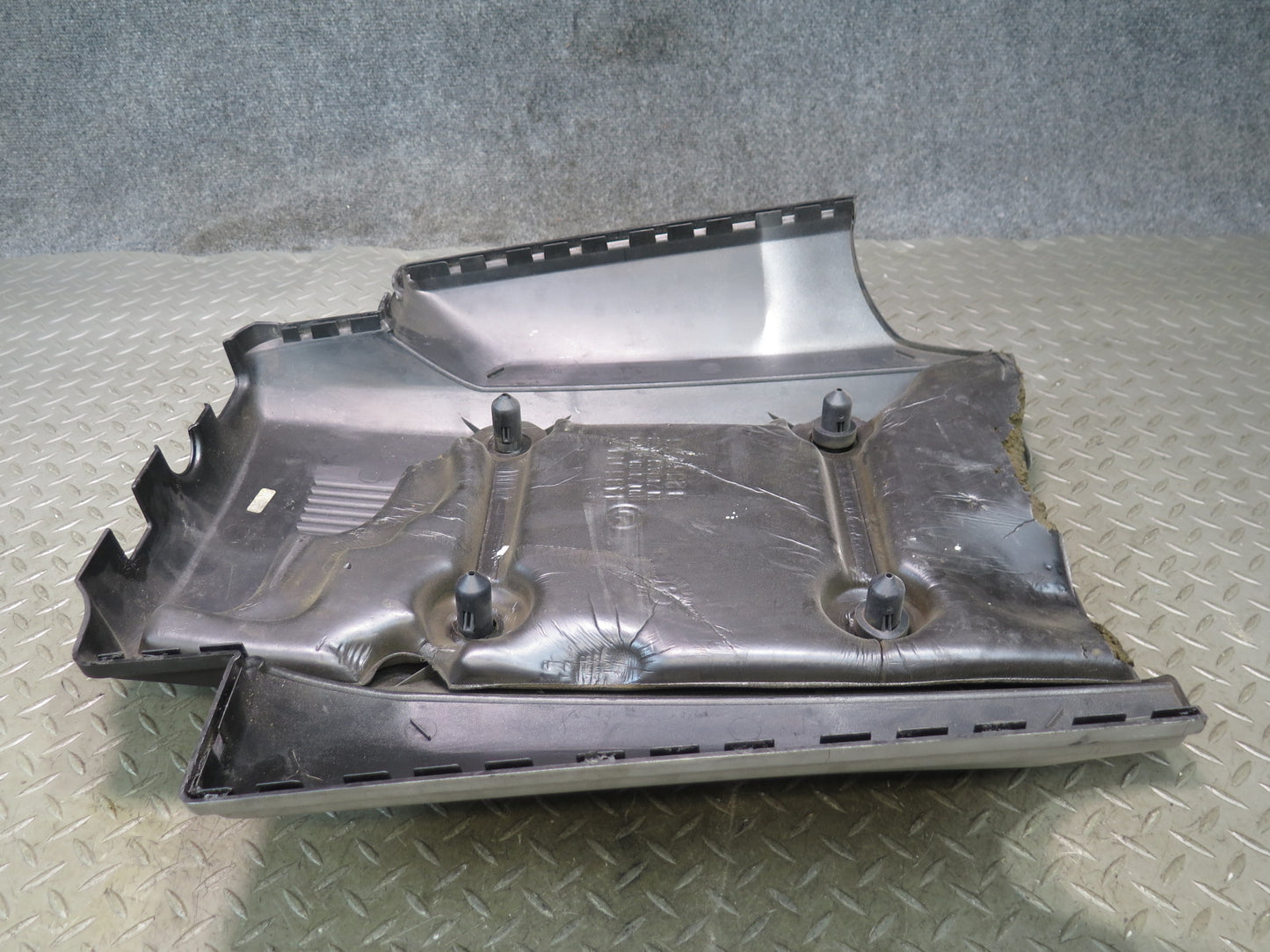 97-03 BMW E39 540i Engine Motor Upper Trim Cover 1435012 OEM
