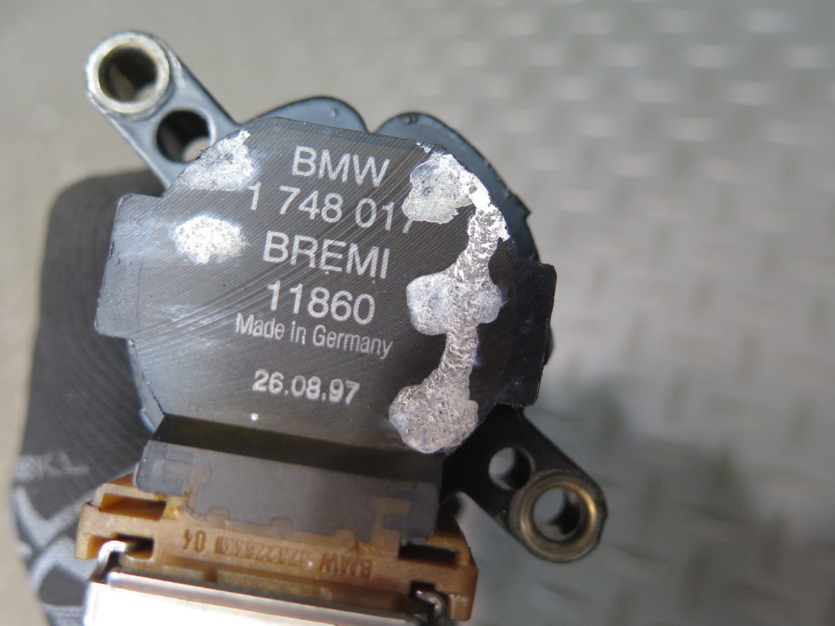 97-03 BMW E39 540i M62 4.4L Set of 8 Engine Ignition Coil 1748017 OEM