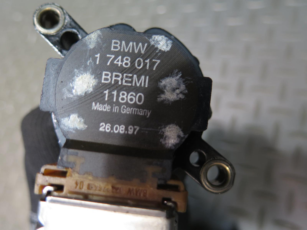 97-03 BMW E39 540i M62 4.4L Set of 8 Engine Ignition Coil 1748017 OEM