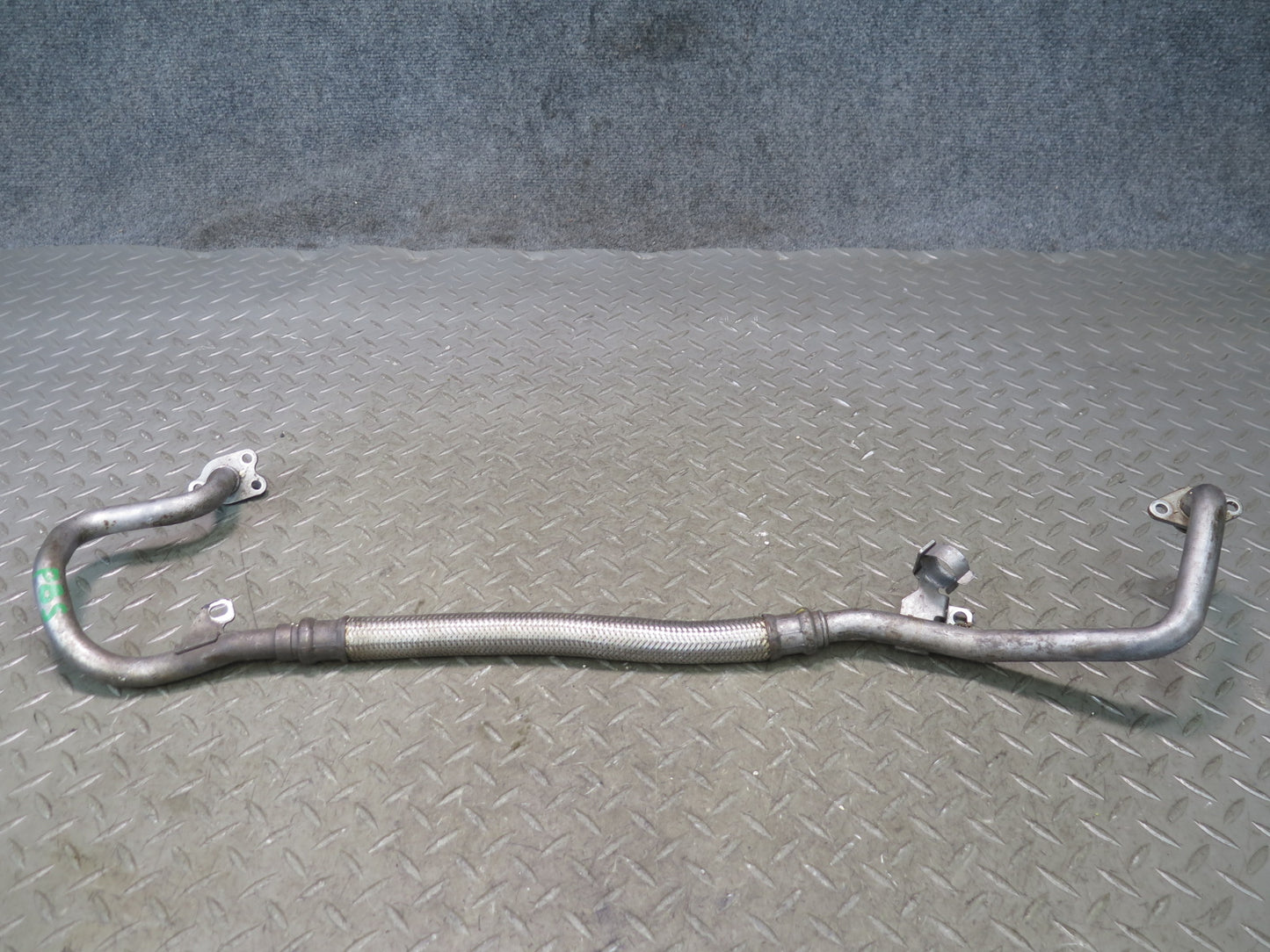 2006-2010 BMW E64 E63 M6 S85 V10 Engine Oil Filter Pressure Hose Line Tube Set