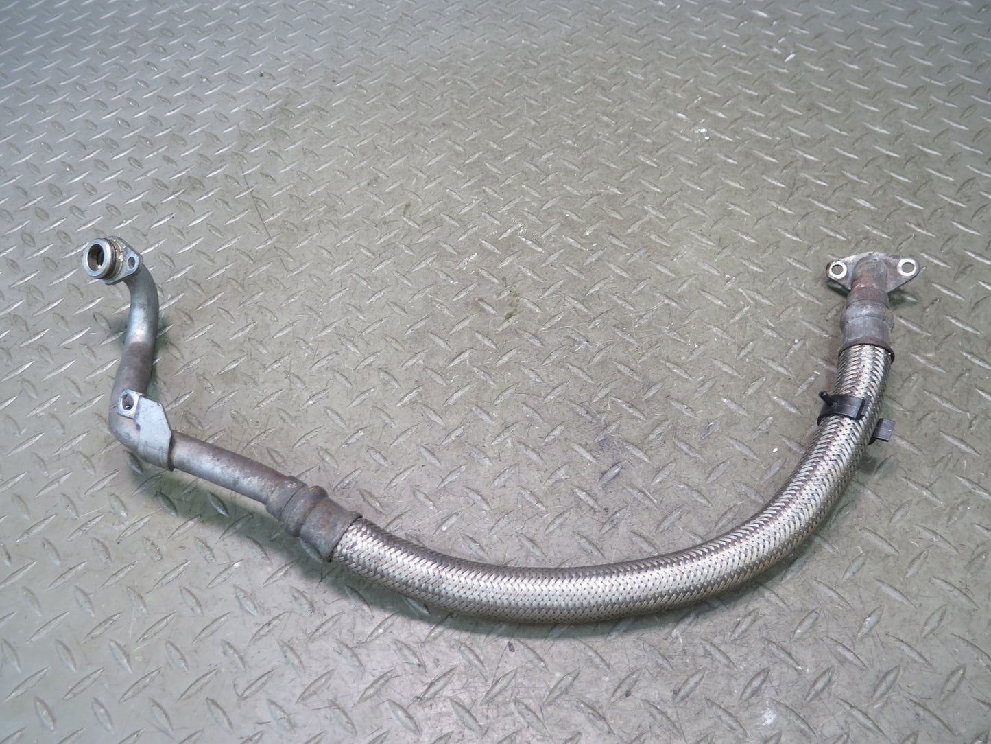 2006-2010 BMW E64 E63 M6 S85 V10 Engine Oil Filter Pressure Hose Line Tube Set