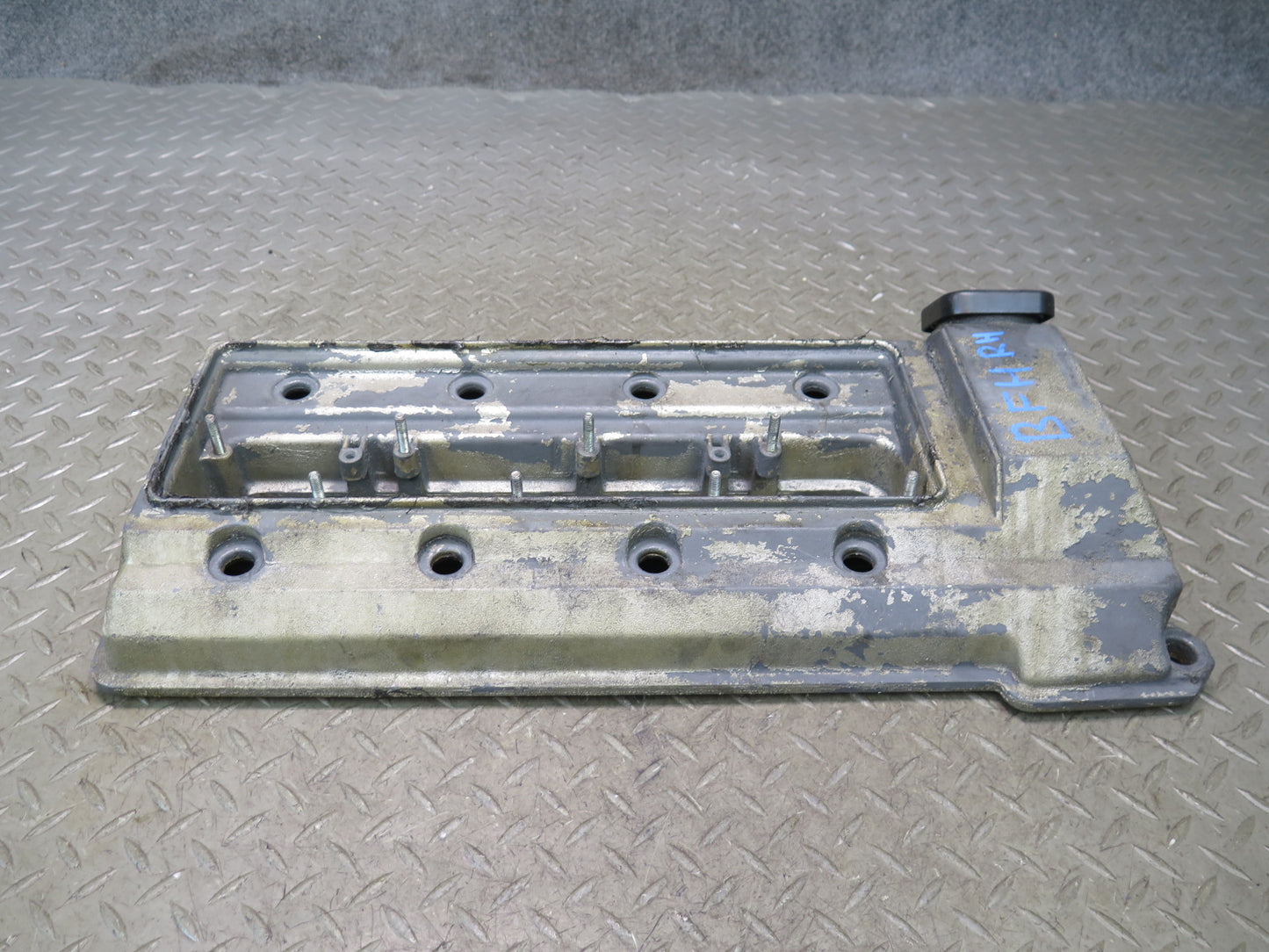 97-98 BMW E39 540i M62 Set of 2 Engine Cylinder Head Valve Cover OEM