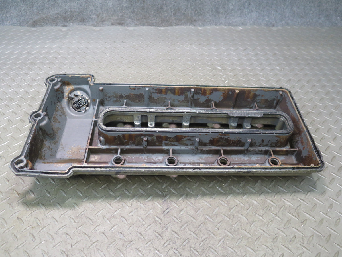 97-98 BMW E39 540i M62 Set of 2 Engine Cylinder Head Valve Cover OEM