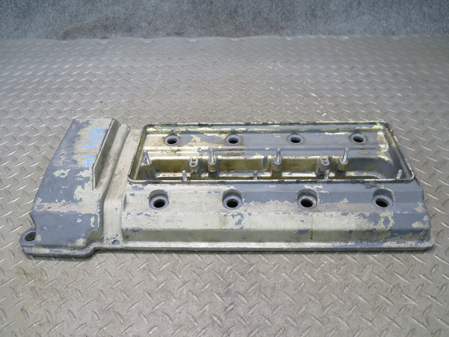 97-98 BMW E39 540i M62 Set of 2 Engine Cylinder Head Valve Cover OEM