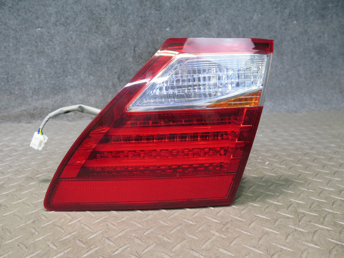 10-12 Lexus UVF46L LS600h Rear Right Inner Trunk Lid Tail Light Lamp OEM