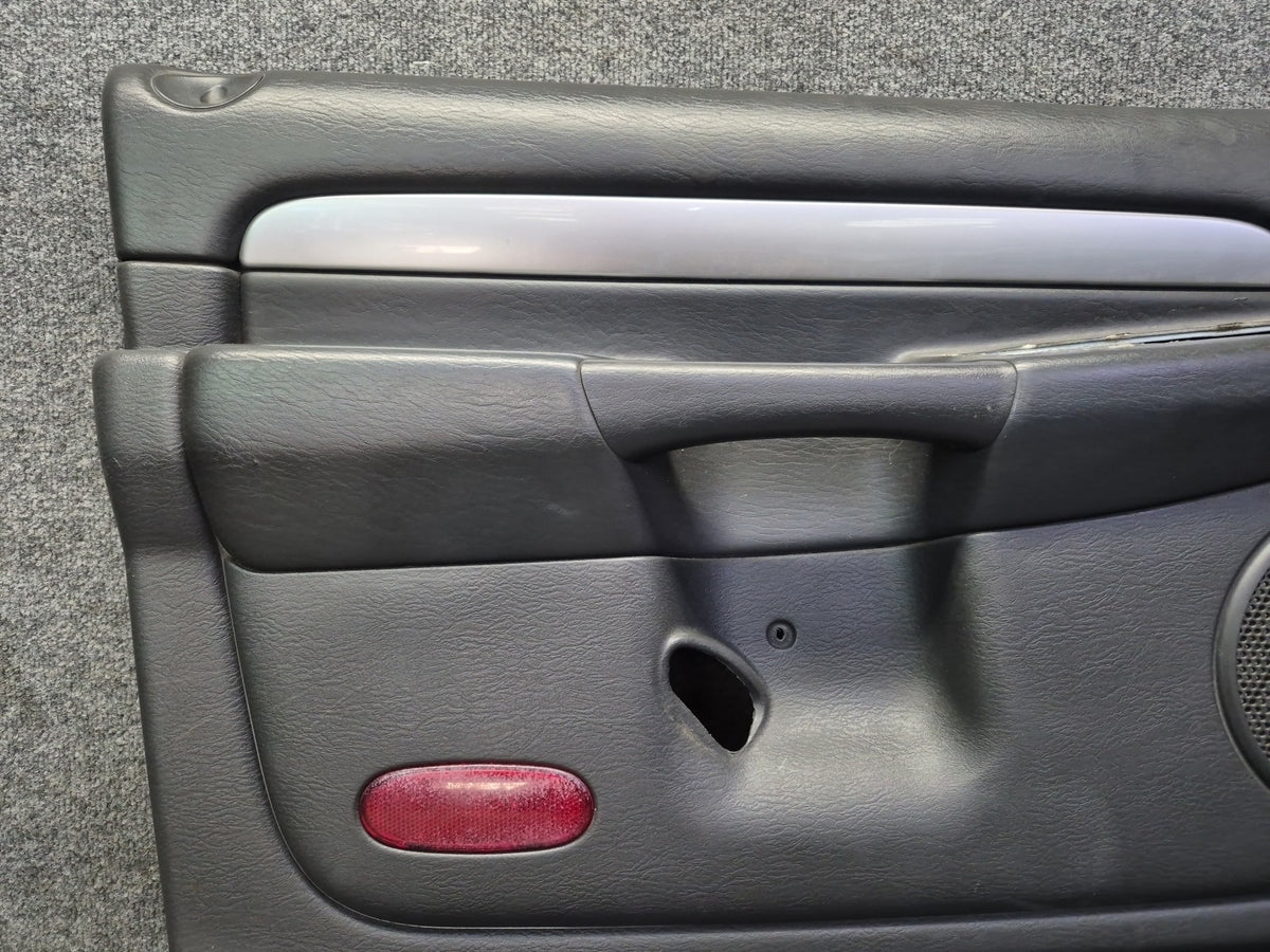 02-05 Dodge RAM 1500 DR Crew CAB 4DOOR Front Door Interior Trim Panel Set OEM