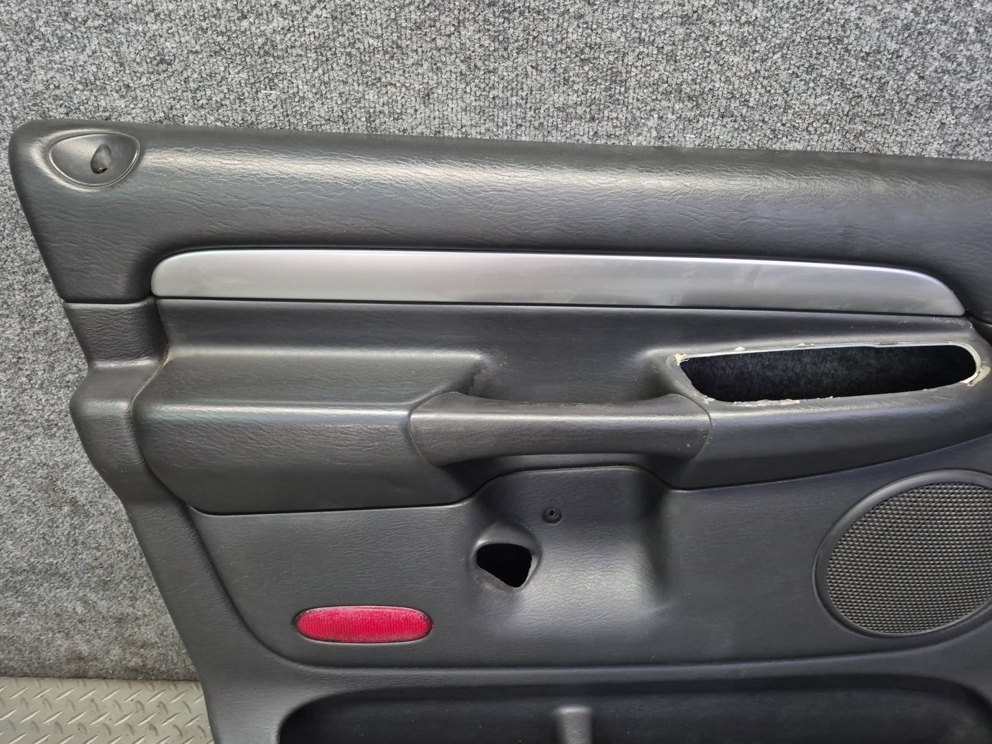 02-05 Dodge RAM 1500 DR Crew CAB 4DOOR Front Door Interior Trim Panel Set OEM