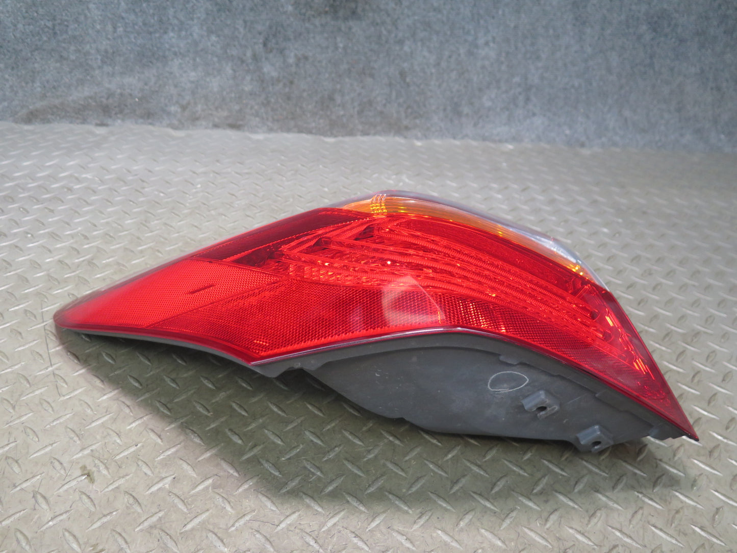 10-12 Lexus UVF46L LS600h Rear Left Outer Tail Light Lamp OEM