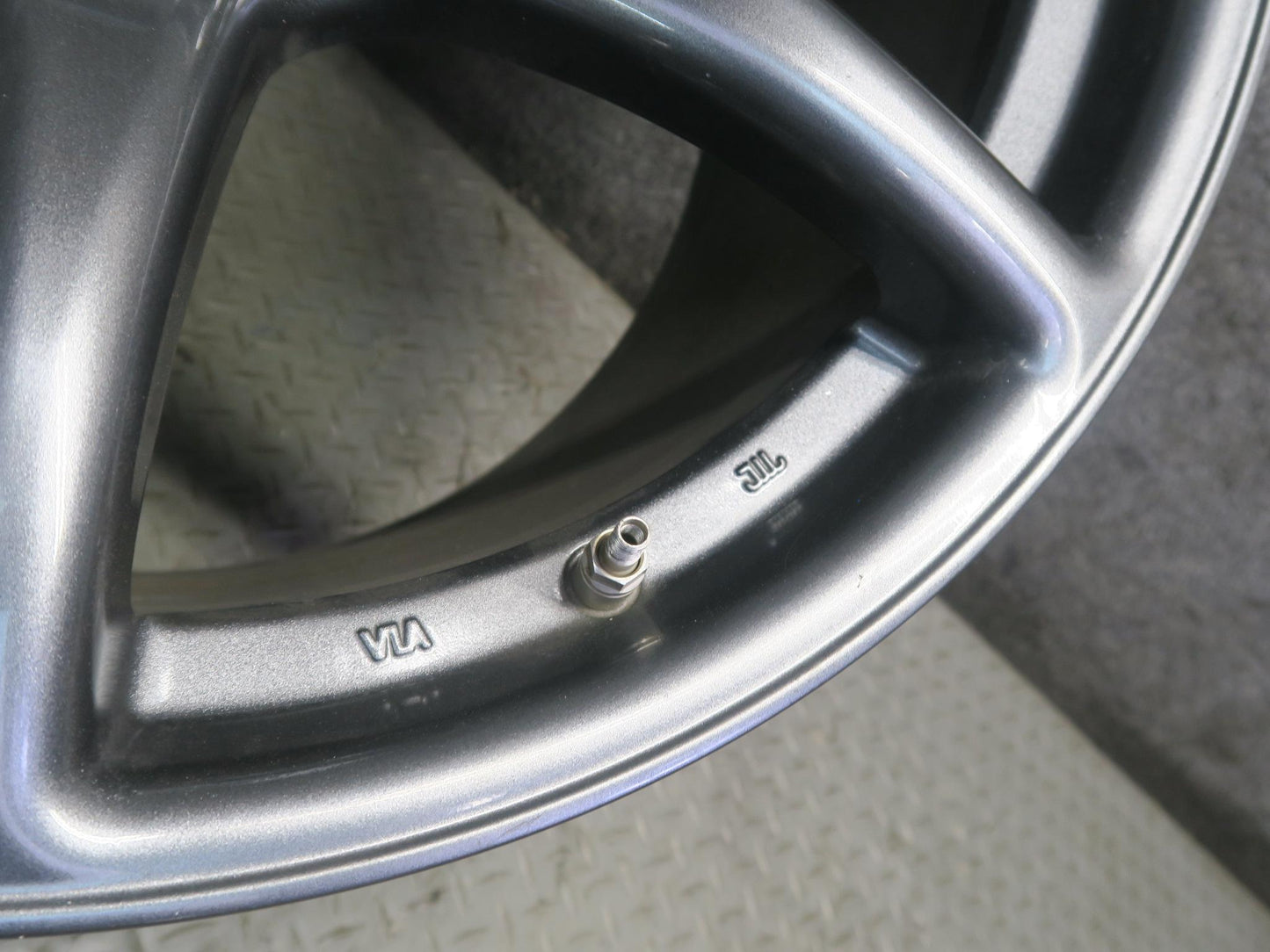 Kansei Tandem R19 19" Wheel Rim 19X10.5JJ ET12 5x114.3 Gunmetal