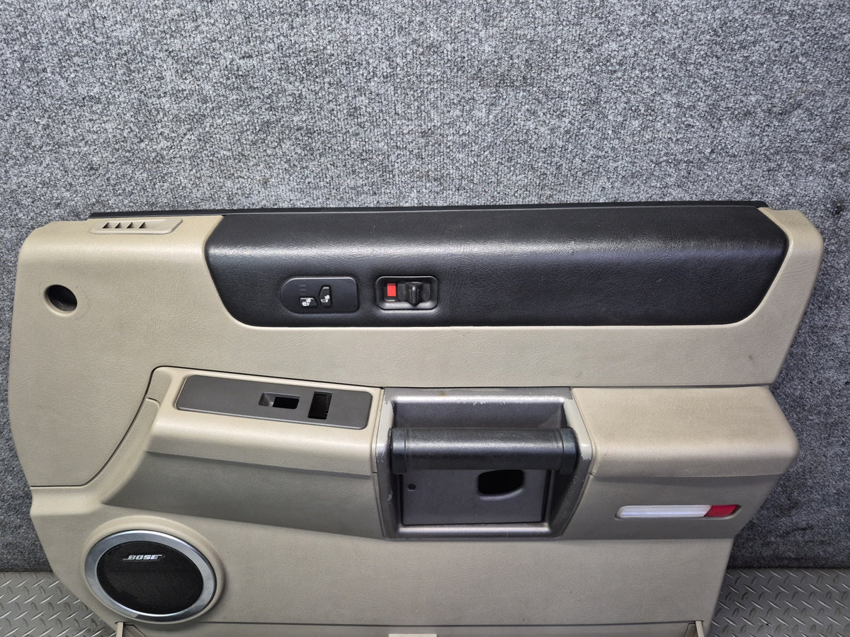 2003-2004 Hummer H2 Front Right Side Door Interior Trim Cover Panel W/ Handle
