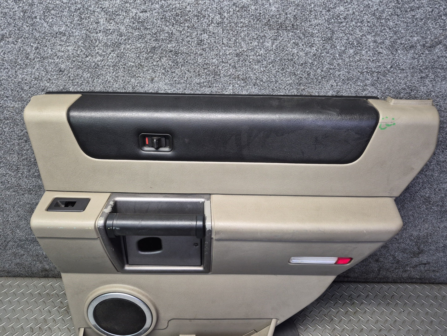 2003-2004 Hummer H2 Rear Right Side Door Interior Trim Cover Panel W/ Handle