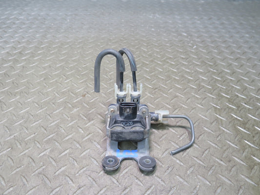 08-16 Lexus UVF46L LS600h Air Suspension Height Control Solenoid Valve OEM