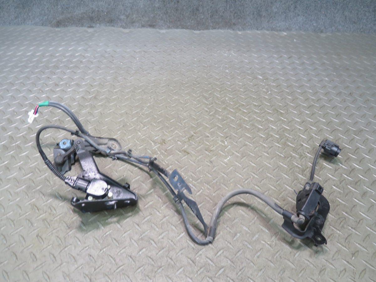 08-16 Lexus UVF46L LS600h Rear Left Suspension Height Level Sensor OEM