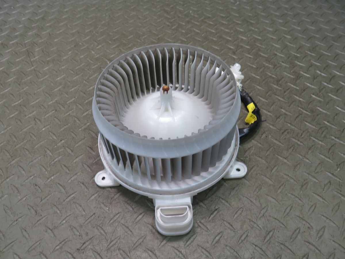 08-11 Lexus UVF46L LS600h Front A/C Heater Blower Motor Fan 87103-50100 OEM
