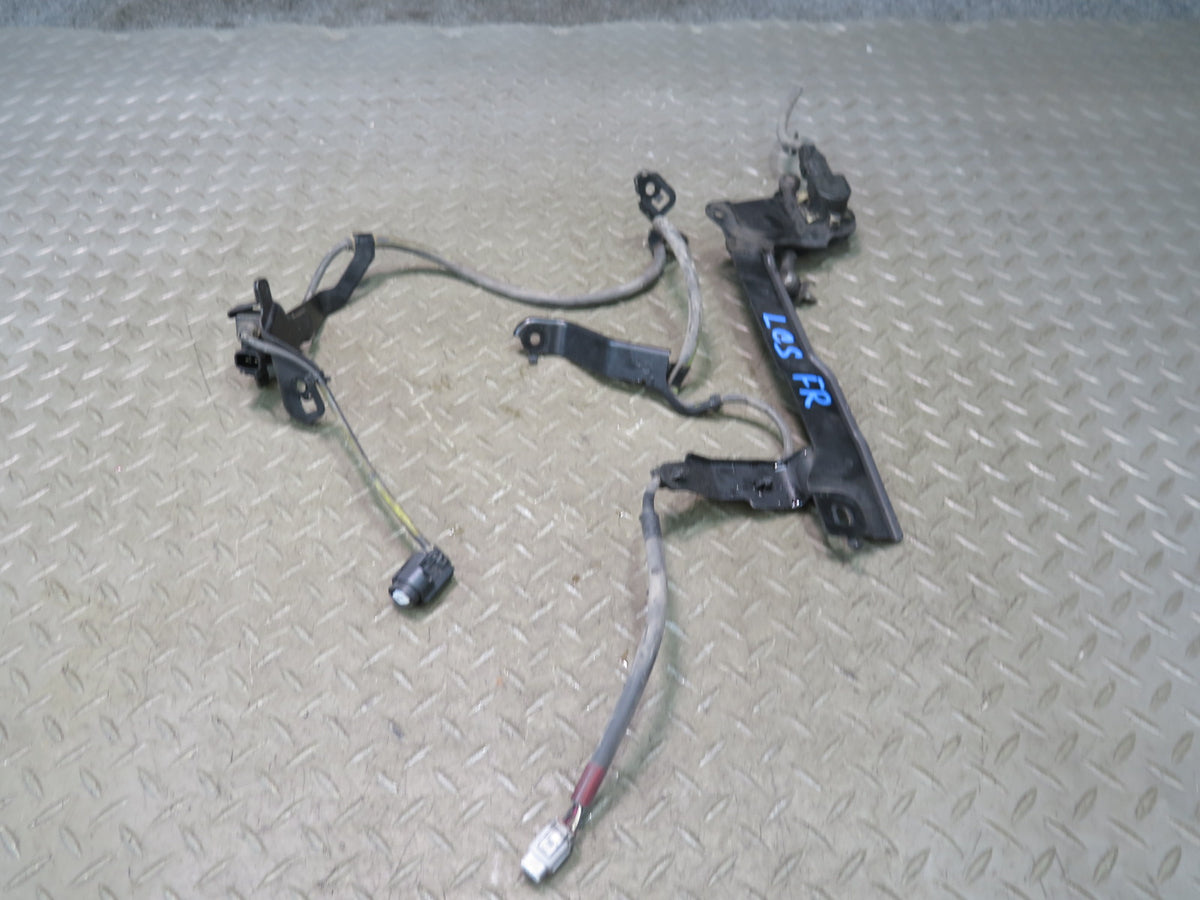 08-16 Lexus UVF46L LS600h Front Right Suspension Height Level Sensor OEM