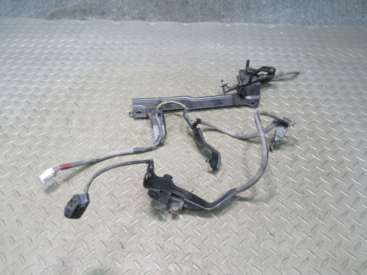 08-16 Lexus UVF46L LS600h Front Right Suspension Height Level Sensor OEM