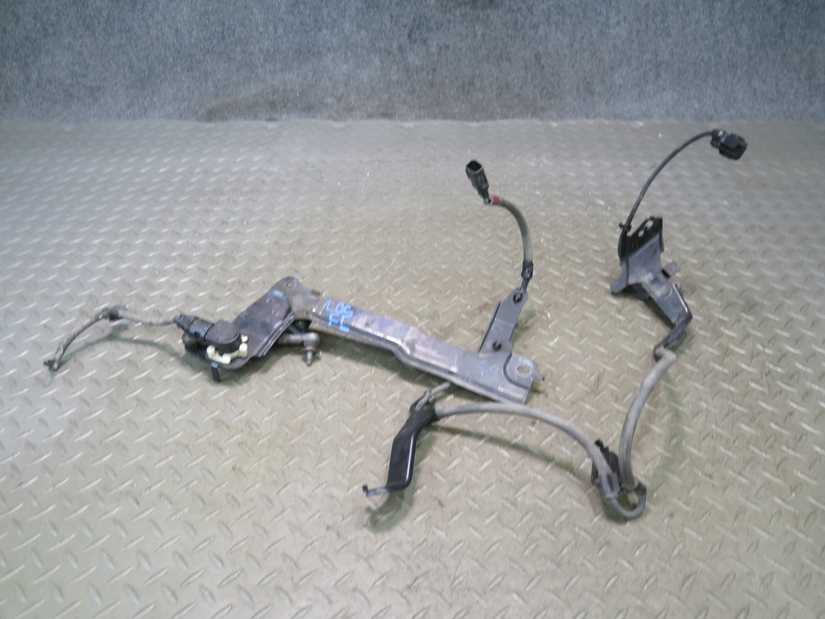 08-16 Lexus UVF46L LS600h Front Left Suspension Height Level Sensor OEM