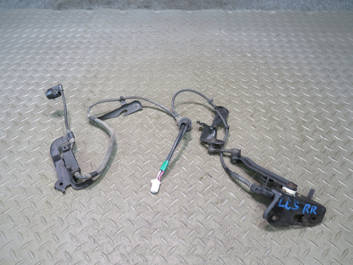 08-16 Lexus UVF46L LS600h Rear Right Suspension Height Level Sensor OEM