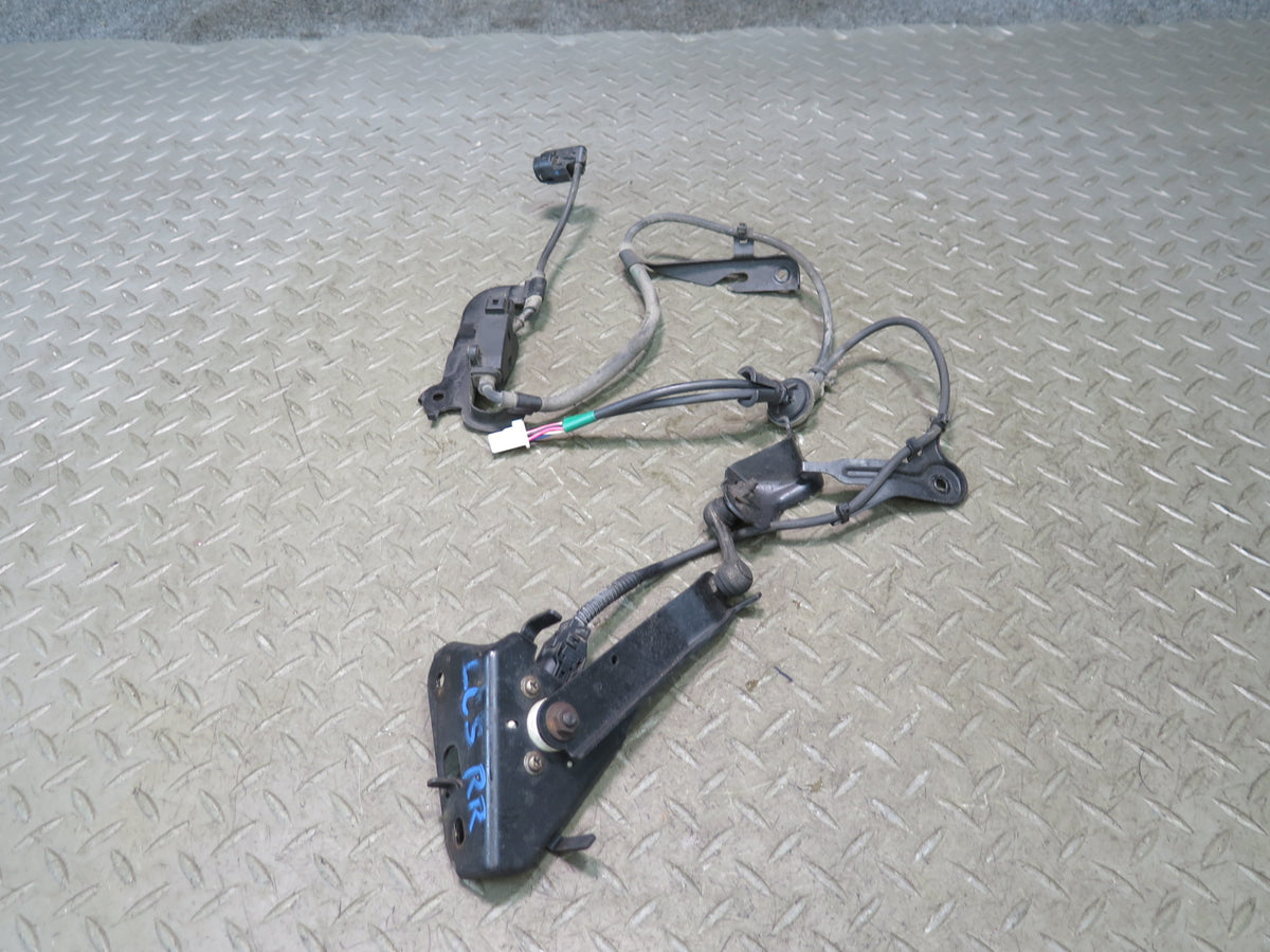 08-16 Lexus UVF46L LS600h Rear Right Suspension Height Level Sensor OEM