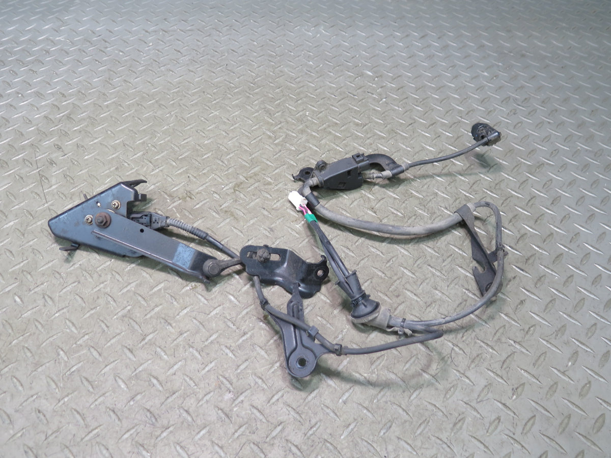 08-16 Lexus UVF46L LS600h Rear Right Suspension Height Level Sensor OEM