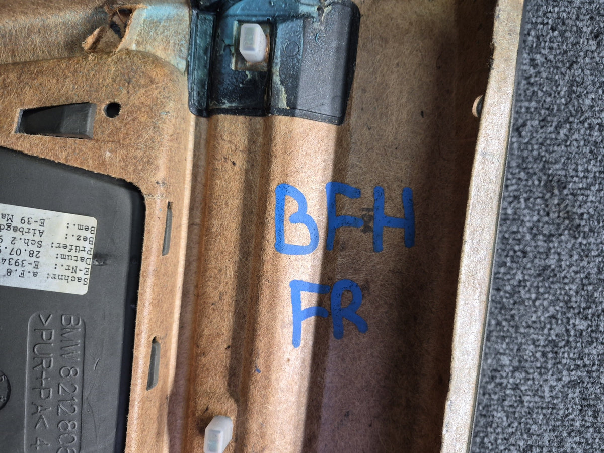 97-03 BMW E39 540i Front Right Passenger Side Interior Door Trim Panel Damaged